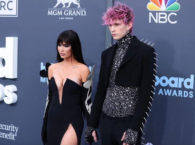 Machine Gun Kelly впервые откровенно рассказал о своих отношениях с бывшей невестой — актрисой Меган Фокс