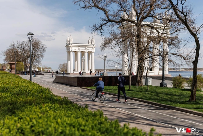 Весна&nbsp;— самое время, чтобы начать заниматься спортом! | Источник: Алексей Волхонский / V1.RU