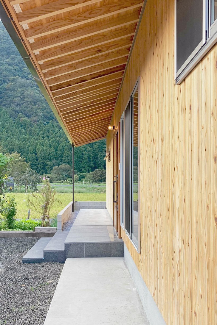 Небольшой дом для семейной пары в японской глубинке