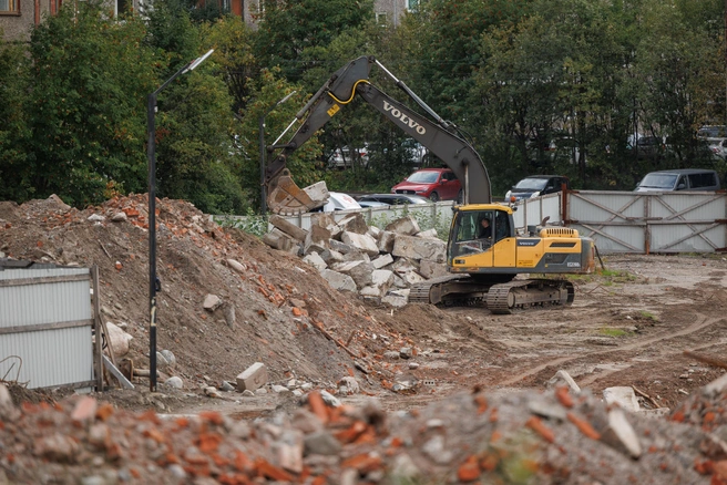 Так выглядела стройплощадка на Старостина в сентябре | Источник: Правительство Мурманской области