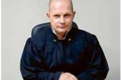 Судья Кузнецов отправлен в отставку за волокиту дел