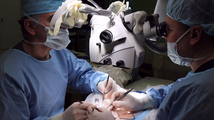 ангиомикрохирурги спасают кисть 12-летней пациентки