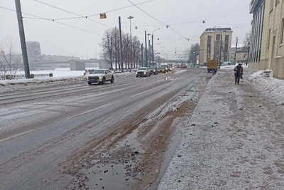 Озеро на проспекте Обуховской Обороны осушено