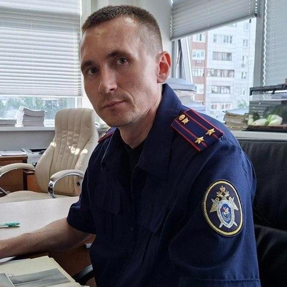 <p>Иван Иванов</p>