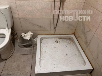 Муж утверждает, что в посольстве не помогают | Источник: «Осторожно, новости» / Telegram