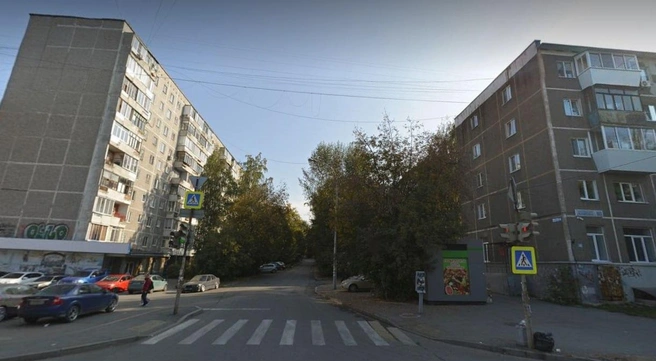 Предметом спора стала квартира в одном из домов на пересечении улиц Карла Маркса и Бажова | Источник: «Яндекс.Карты»