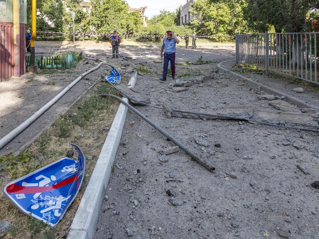 По версии следствия, взрыв произошел из-за скопления взрывоопасной смеси газов из канализации. | Источник: Константин Завриков / V1.RU