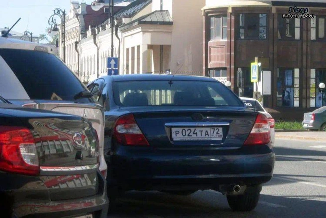 Один из автомобилей, которые планируют продать | Источник: Номерограмм.ру