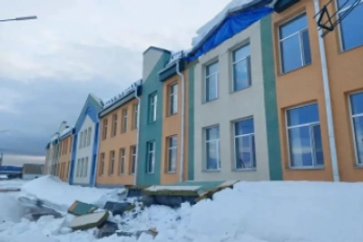 Глава Сахалина попросил не скупать горючее впрок