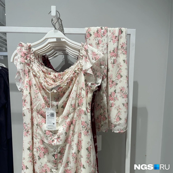 Платье в длине миди 3599 рублей | Источник: Алёна Золотухина / NGS.RU