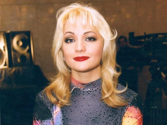 Татьяна Буланова признается, что до сих пор чувствует себя девочкой и не готова отказываться от этого чувства | Источник: Bulanova.com