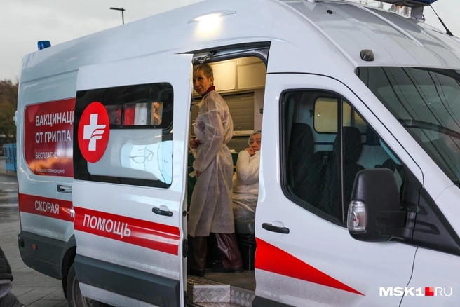 В регионах могут ввести дополнительные прививочные мероприятия | Источник: Артём Устюжанин / MSK1.RU