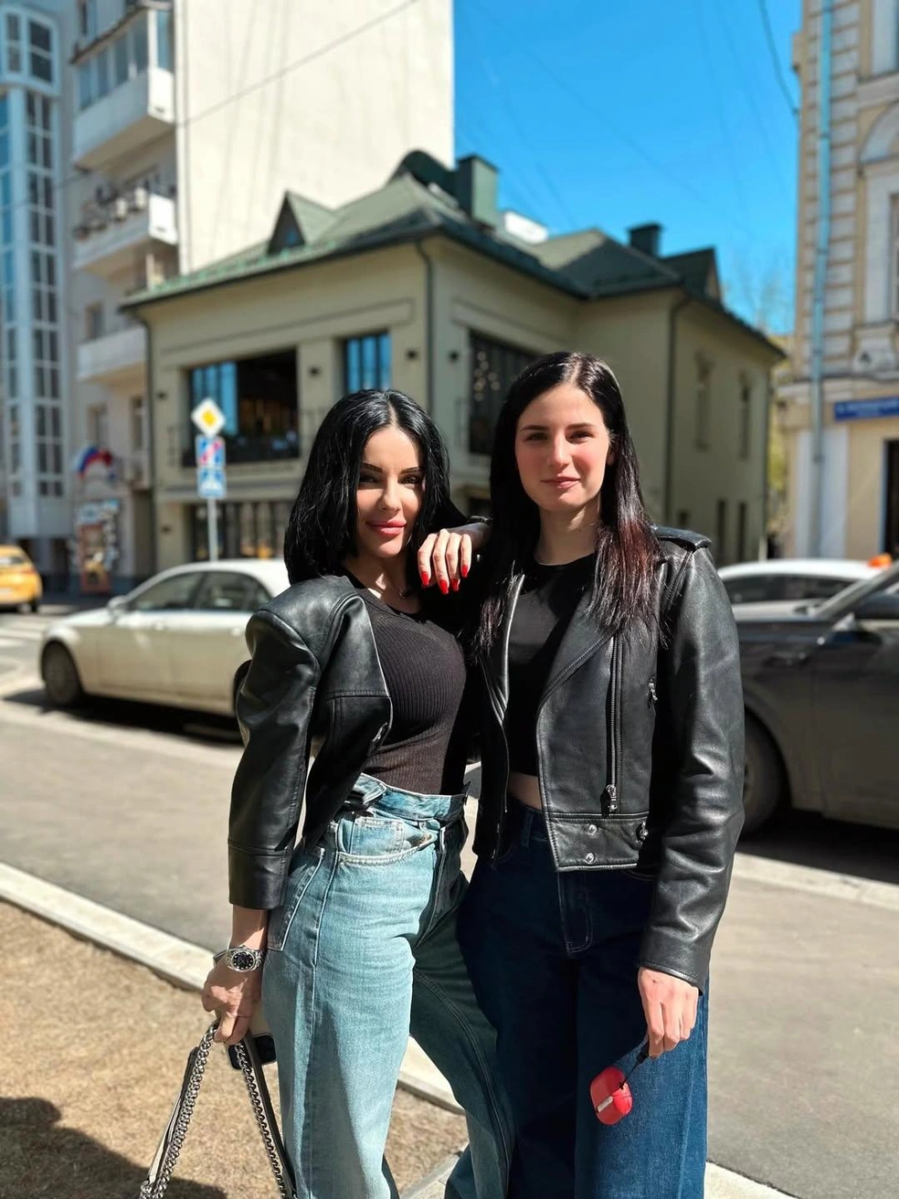 Виктория не пошла по стопам мамы | Источник: official_juliavolkova / Instagram (экстремистская организация, деятельность запрещена на территории РФ)
