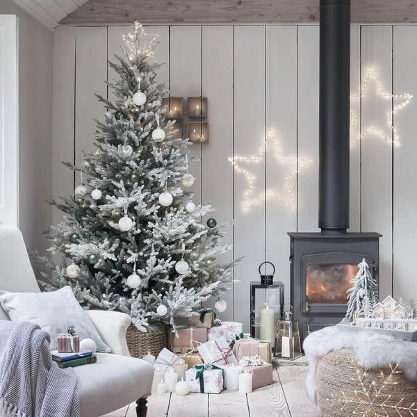 Белая новогодняя елка: 25+ фото и идей