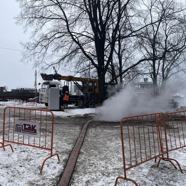 «Конца и края нет». В Авиагородке ремонтируют дефектные теплосети | Источник: АО «ТЭК СПб»