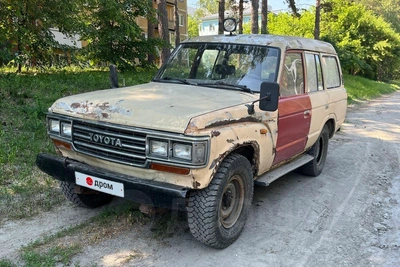 Toyota Land Cruiser 1990 года продают в Новосибирске за 350 тысяч