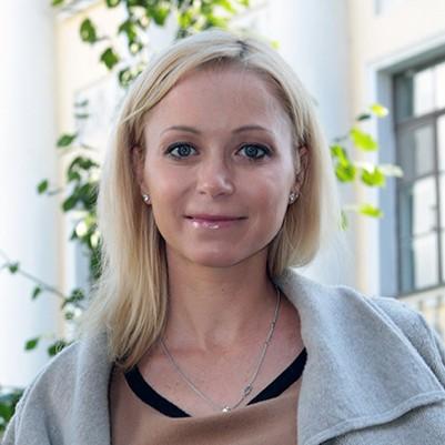 <p>Елена Бережная</p>