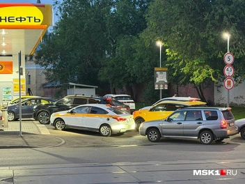 Водители стали чаще заправляться из-за лимитов | Источник: читатель MSK1.RU