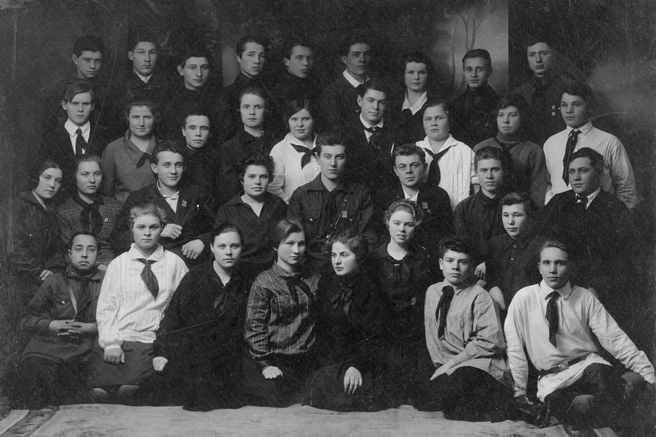 Выпускники курсов пионервожатых, 1929 год | Источник: фотофонд Самарского госархива социально-политической истории