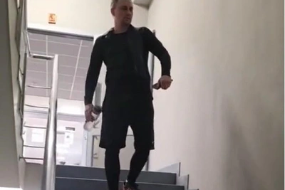 Депутат из Самары ходит задом наперед для здоровья