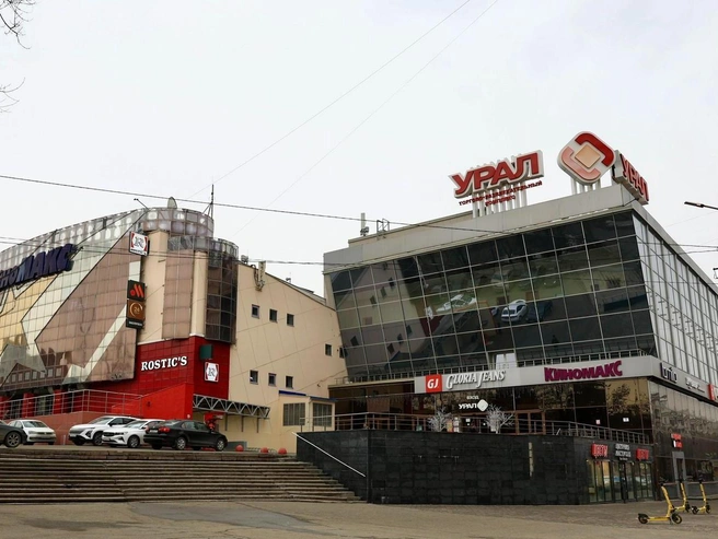 Комплекс возвели на основе кинотеатра «Урал» в бытность губернатора Михаила Юревича | Источник: Михаил Шилкин