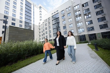 Еще один плюс района — нет старого фонда, только новые стильные дома | Источник: Евгений Шаров