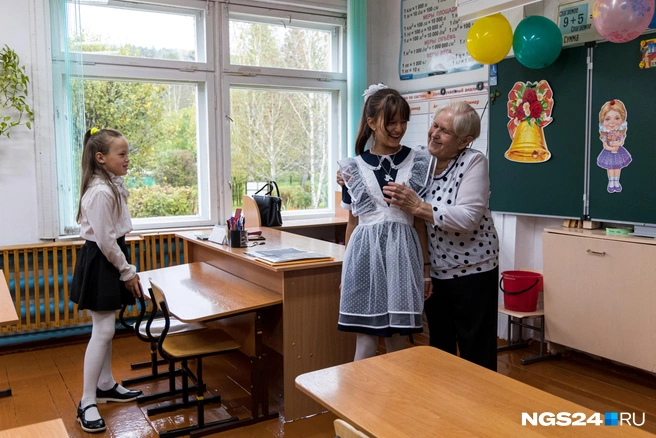 И ее новые одноклассники  | Источник: Мария Ленц / NGS24.RU