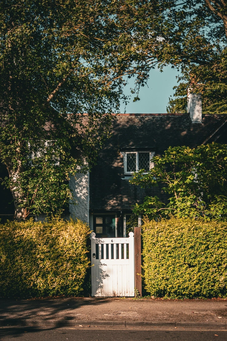 Стандартные размеры ворот: удобно, практично, выгодно | Источник: Mark Hamilton/Unsplash
