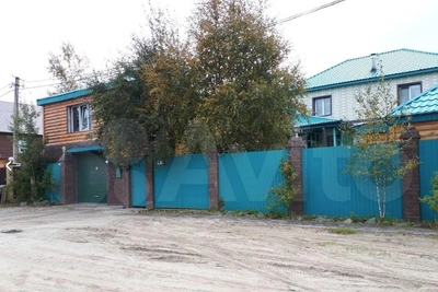 В Сургуте продают коттедж за 25 миллионов рублей