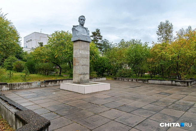 Памятник давно не обновлялся | Источник: Олег Фёдоров / CHITA.RU