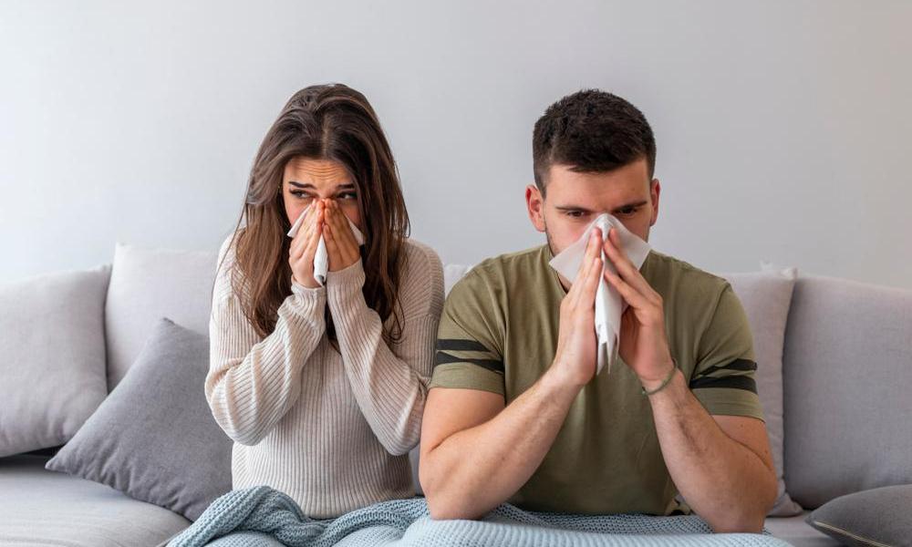 Тошнота, прыщи и депрессия: что такое аллергия на партнера и как она проявляется
