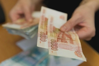 Двух завхозов на Камчатке подозревают в подкупе на 2 млн