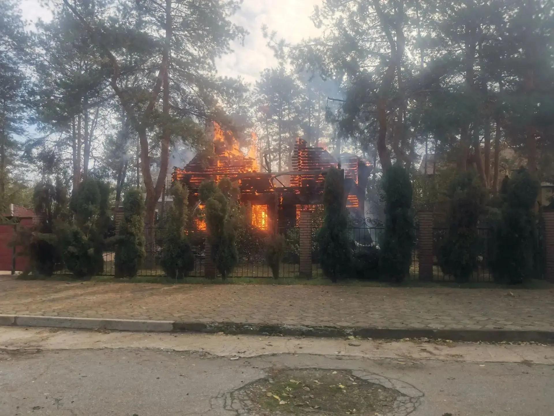 Удар по автобусу атомной станции и взрывы в Воронежской области: главное об атаках за день. Фото