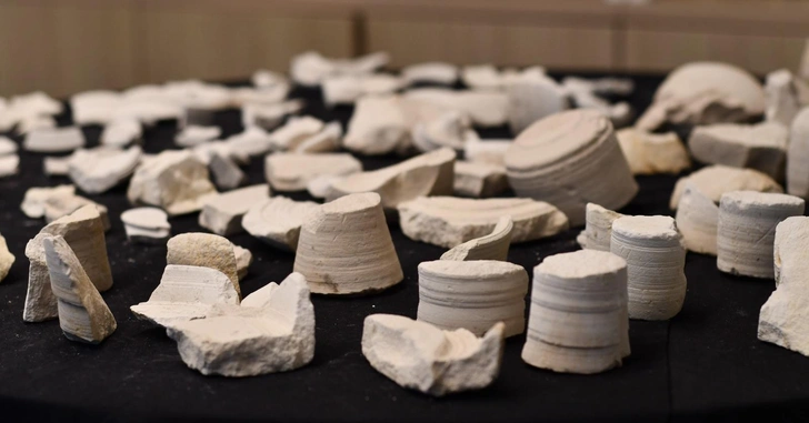 Черные копатели навели израильских археологов на крупное открытие: что нашли в подземной пещере