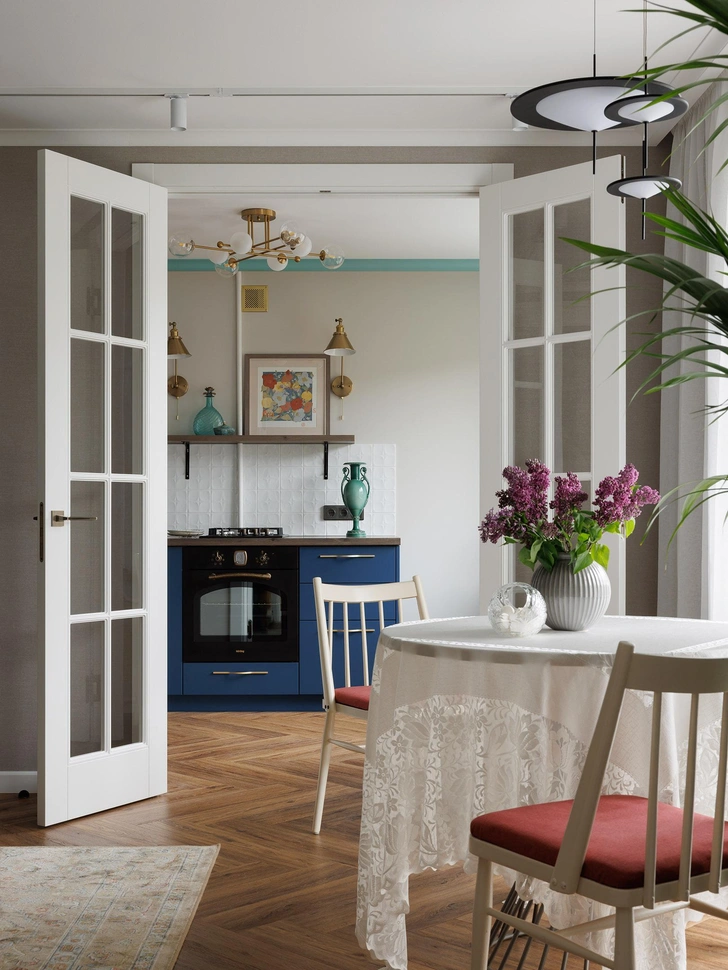 Винтаж и цвет: квартира 49 м&sup2; в Санкт-Петербурге под сдачу