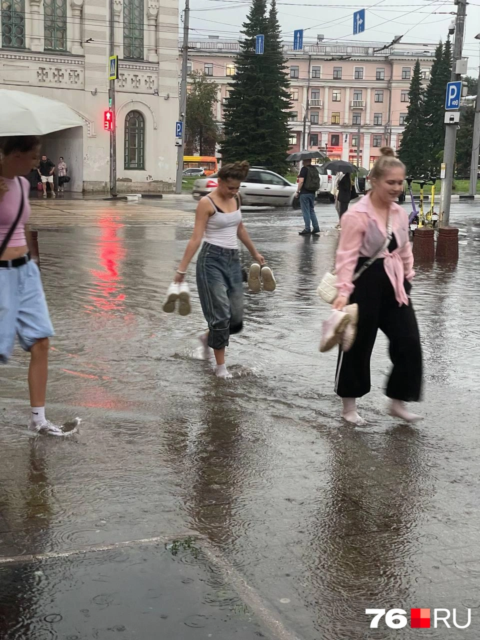 Хотя бы обувь спасли | Источник: Елена Вахрушева / Городские медиа