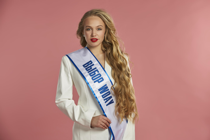 финалистка «Мисс Офис-2022» — о том, как готовилась к конкурсу красоты
