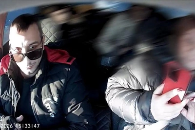 Водитель такси заявил о нападении пассажирки в Новосибирске