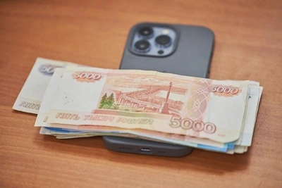 Прокуратура взыскала 390 тысяч с пособника мошенников