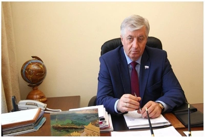 Памятные кадры из жизни экс-мэра Омска Виктора Шрейдера