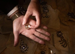 Императрица Австрии спрятала: история исчезновения бриллианта «Флорентиец», найденного спустя 100 лет