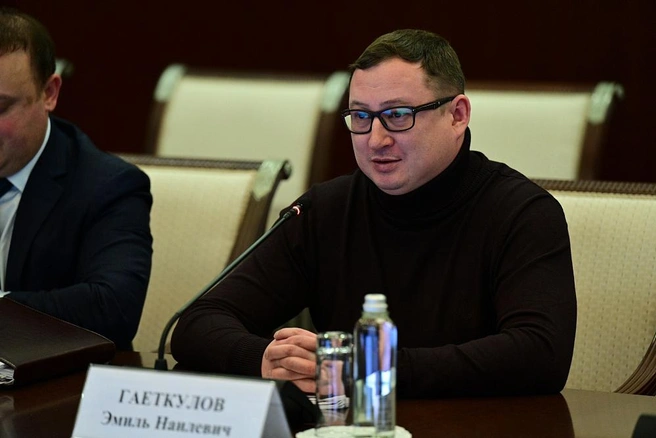 Сначала пишешь научную работу о протестах, а потом открываешь автомойки | Источник: glavarb.ru