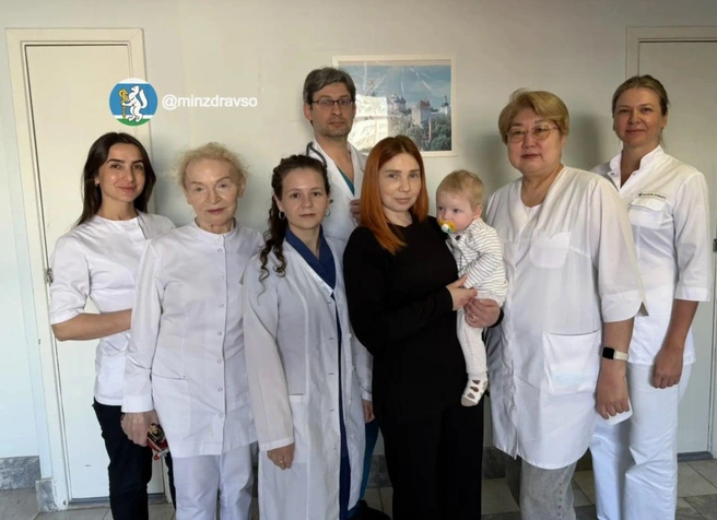 Маленького Женю спасли врачи | Источник: Минздрав Свердловской области
