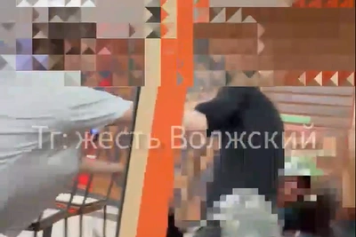 Две женщины подрались в фаст-фуде под Волгоградом