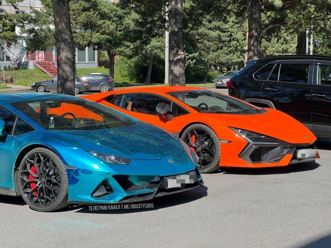 У него даже два Lamborghini | Источник: Big City Cars / t.me