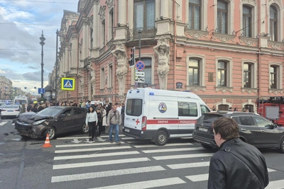 ДТП на Невском: шесть пострадавших