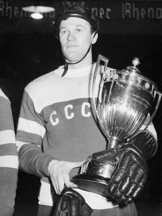 Верноподданные Василия Сталина: как сын Вождя народов поставил на уши весь советский спорт