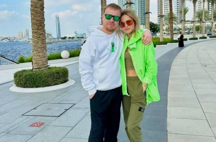 Мама Андрея Пальто из «Слово пацана» вышла замуж за Антона Богданова: 10 фото пары, от которых не оторвать глаз