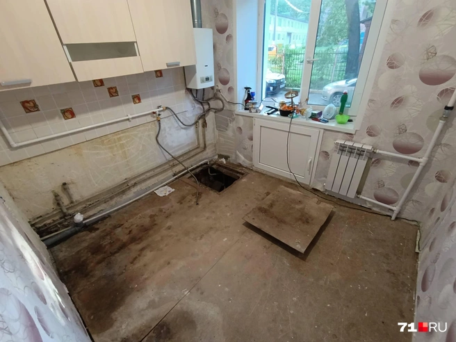 Так выглядит эта квартира сейчас, когда начался ремонт | Источник: личный архив Марии