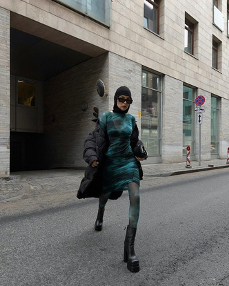 Фото №2 - С чем носить балаклаву зимой 2022: показывает фэшн-блогер Карина Нигай